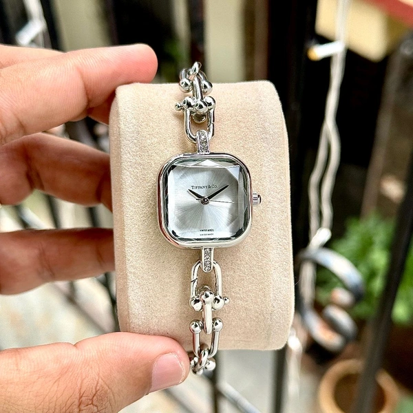 Analog HardWear Inspired Swiss Quartz Movement Watch - STV4