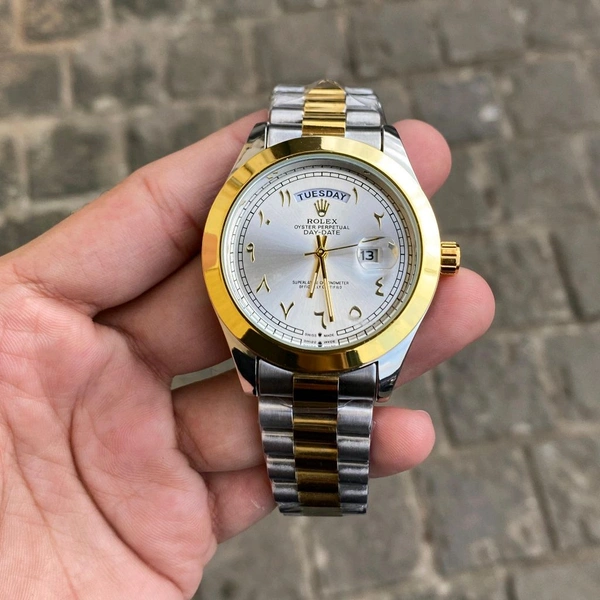 Analog Day Date High Quality Quartz Movement Collection With High Quality Strap Best finishing Body & Case - SRB5