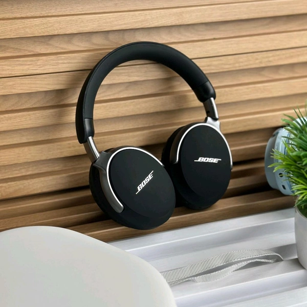 New Wireless Headphones – BT Earphone, Over Ear Headphones With Built-in Mic - Upto 8 Hours Playtime, Heavy Sound And Bass Quality, Perfect For Everyday Use - Black