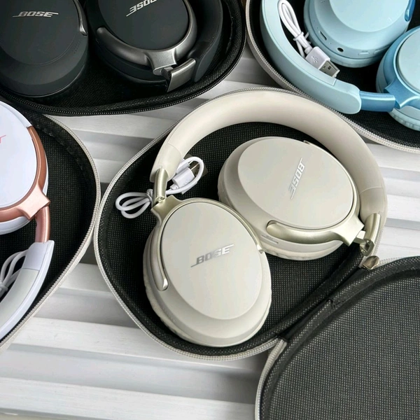 New Wireless Headphones – BT Earphone, Over Ear Headphones With Built-in Mic - Upto 8 Hours Playtime, Heavy Sound And Bass Quality, Perfect For Everyday Use - Beige