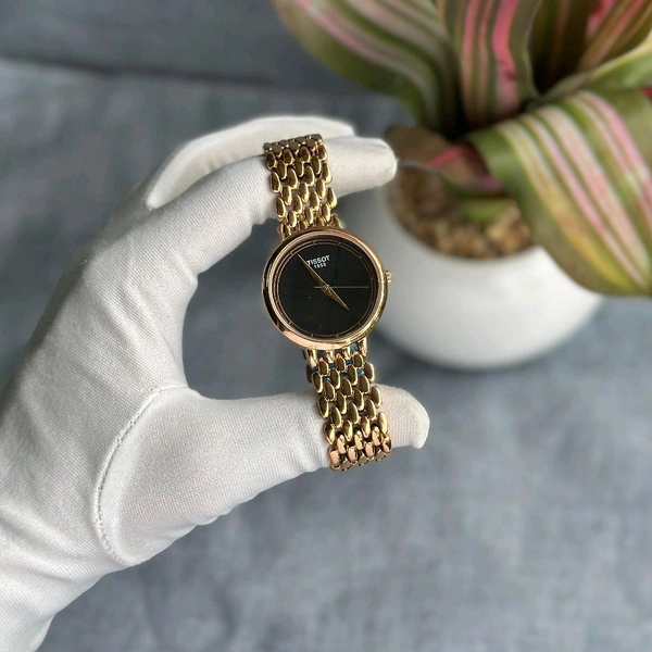 Most Demanded Analog Quartz Movement Collection With High Quality Strap Best finishing Body & Case - Black