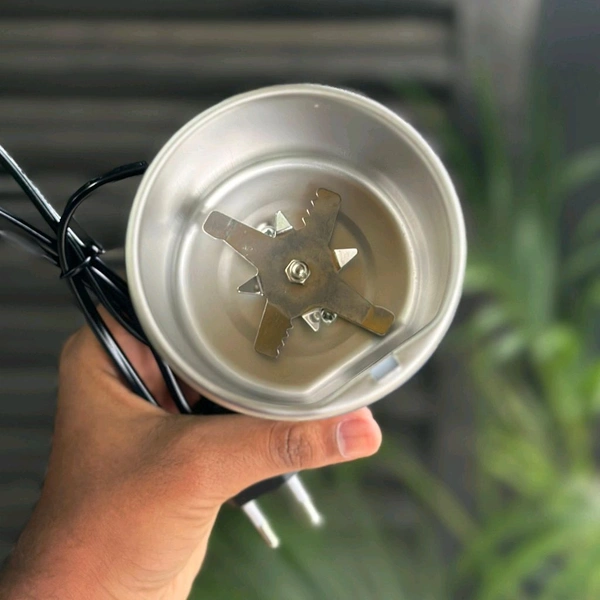 Mini Mixer, Small Blender, powerful Mini Grinder, Electric Coffee Bean Grinder Machine Portable Grinder for Home and Office. (4 Blade Grinder)