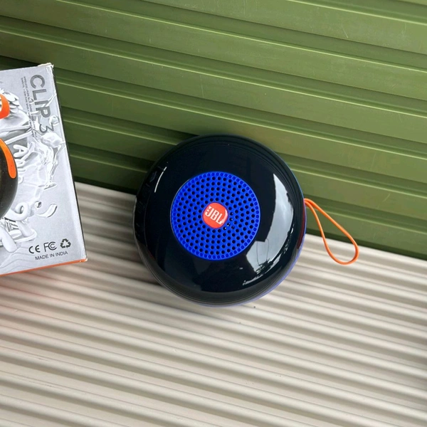Clip 3 Portable Bluetooth Speaker Dynamic Thunder Sound 1200MAH Battery RGB 5 W Bluetooth Speaker Multicolor, Stereo Channel - Blue