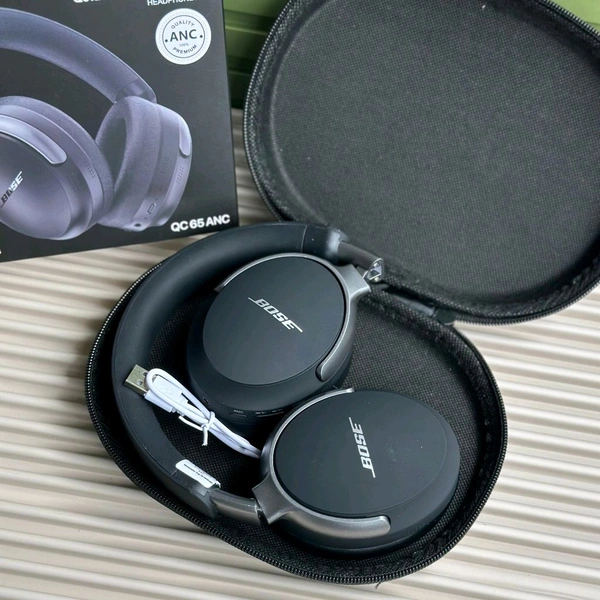 New Wireless Headphones With ANC – BT Earphone, Over Ear Headphones With Built-in Mic - Upto 8 Hours Playtime, Heavy Sound And Bass Quality, Perfect For Everyday Use - Black