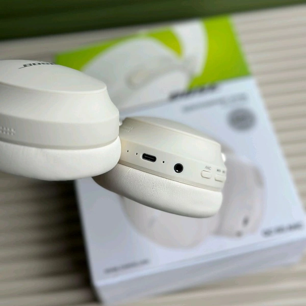 New Wireless Headphones With ANC – BT Earphone, Over Ear Headphones With Built-in Mic - Upto 8 Hours Playtime, Heavy Sound And Bass Quality, Perfect For Everyday Use - White