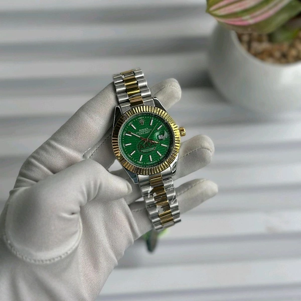 Men’s Classic Analog Watch – Elegant Dial, Date Display, Chronograph Working – Formal & Casual Wear - Green