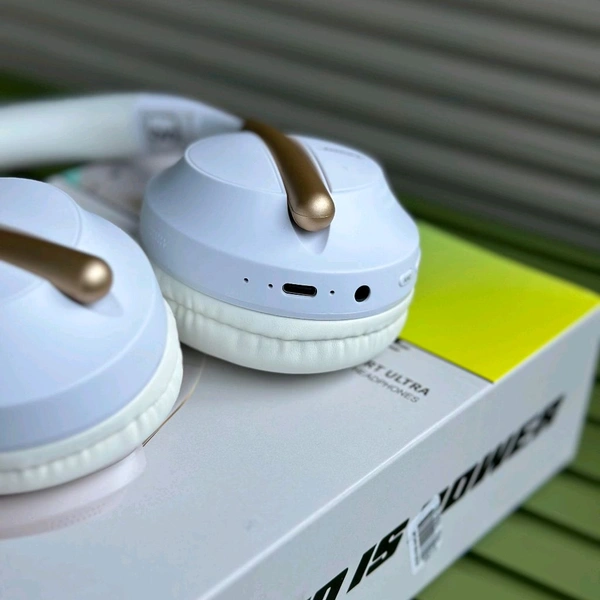 New Wireless Headphones With ANC – BT Earphone, Over Ear Headphones With Built-in Mic - Upto 8 Hours Playtime, Heavy Sound And Bass Quality, Perfect For Everyday Use - White