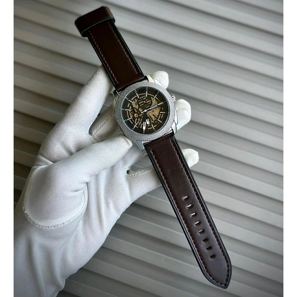 Analog Automatic Top Quality Collection With High Quality Strap Best Finishing Body & Case - White