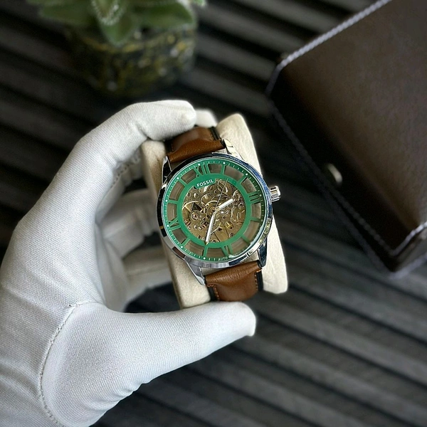 Analog Automatic Top Quality Collection With High Quality Strap Best Finishing Body & Case - White