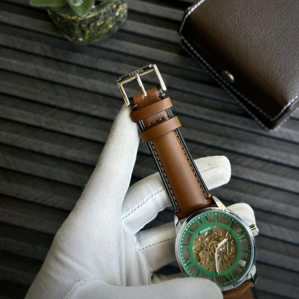 Analog Automatic Top Quality Collection With High Quality Strap Best Finishing Body & Case - White