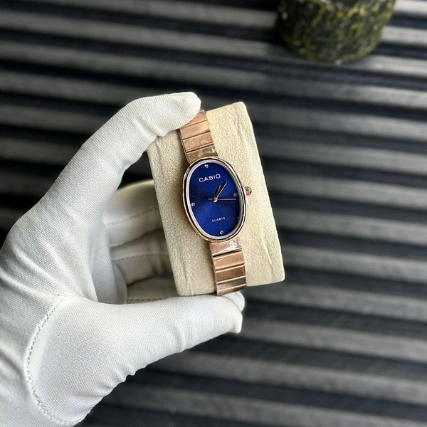 Analog Slim High Quality Quartz Movement Watch - SRB7
