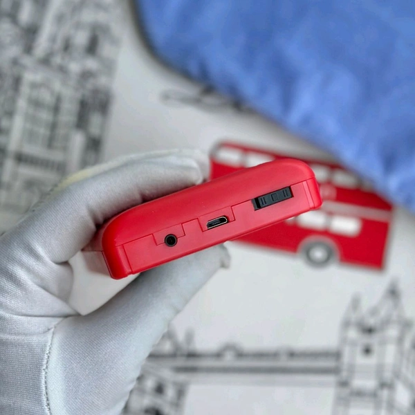 Handheld Video Game Console, Retro Mini Game with 400 Classic Sup Game TV Compatible for Kids, Rechargeable 8 Bit Classic