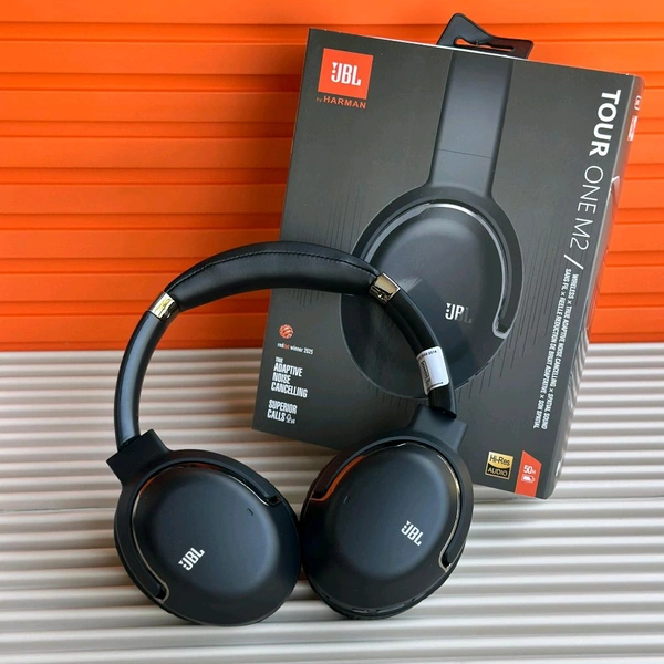 New Wireless Headphones With ANC – BT Earphone, Over Ear Headphones With Built-in Mic - Upto 8 Hours Playtime, Heavy Sound And Bass Quality, Perfect For Everyday Use - Black