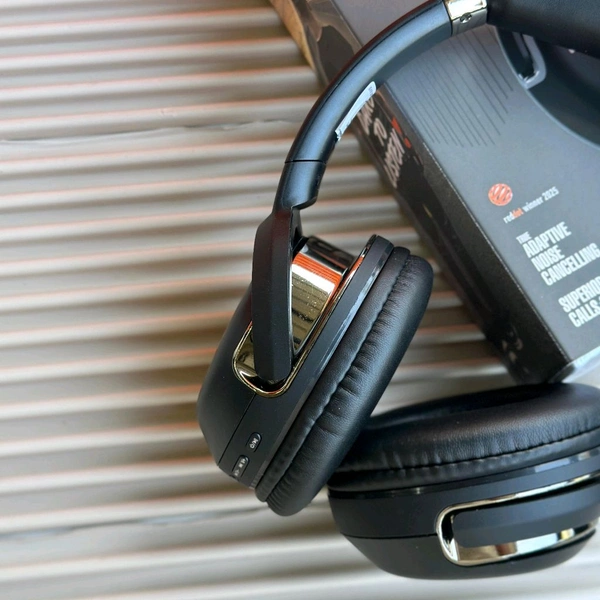 New Wireless Headphones With ANC – BT Earphone, Over Ear Headphones With Built-in Mic - Upto 8 Hours Playtime, Heavy Sound And Bass Quality, Perfect For Everyday Use - Black