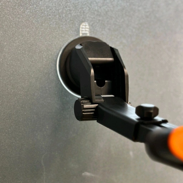 360° Adjustable Car Phone Holder – Strong Suction | One-Hand Lock