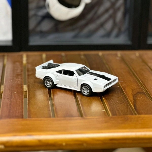 Premium Die-Cast Metal Toy Car | Single Piece | Mini Alloy Model | Random Design - Retro Muscle