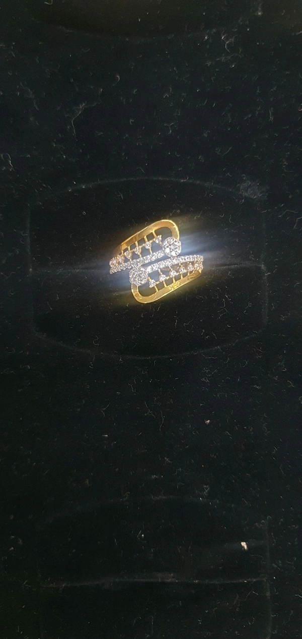 American Diamond 18kt Ladies Ring - Yellow, 15