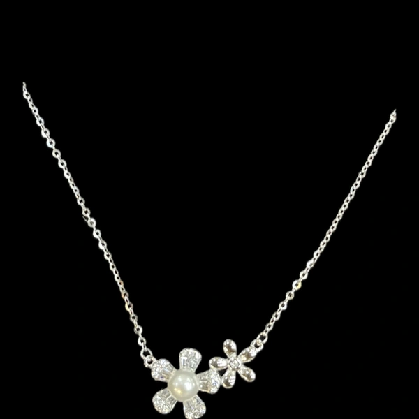 Ladies Pendant With Chain - 18 Inch, 3 Grams