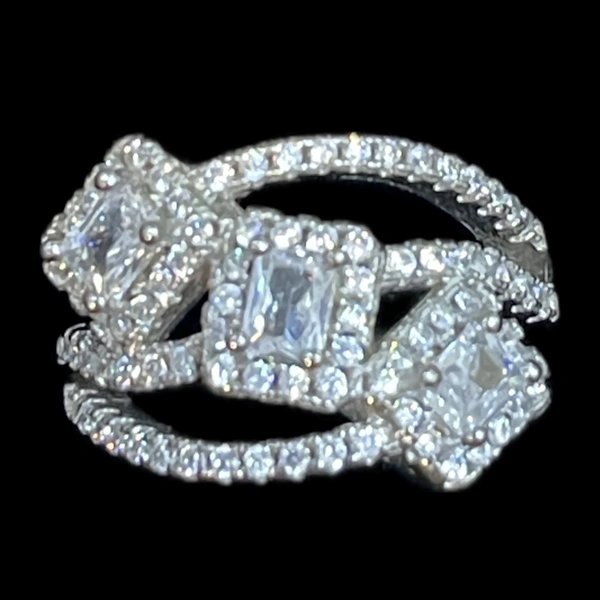 Ladies Silver Ring - 5, 3.7 Grams