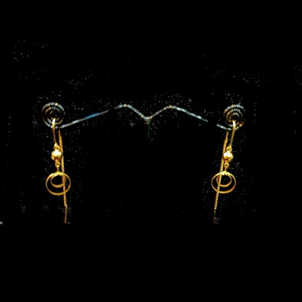 Ladies Gold Sui Dhaga Earrings - 18 Kt, 1.30
