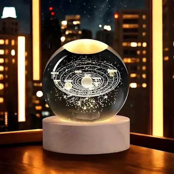NIGHT GLASS LAMP WITH WOODEN BASE - Solar system with stars