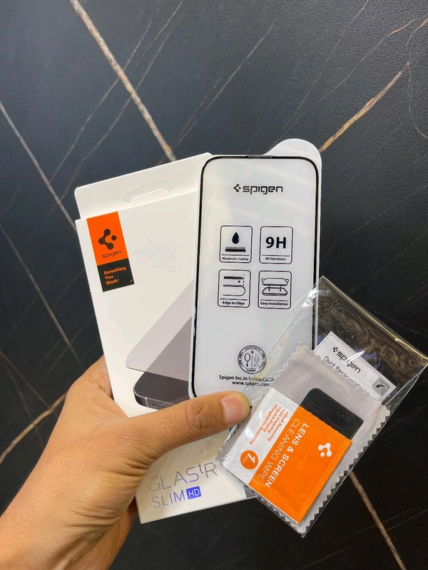 Spigen HD Anti Dust Proof Tempered Glass - iPhone 12