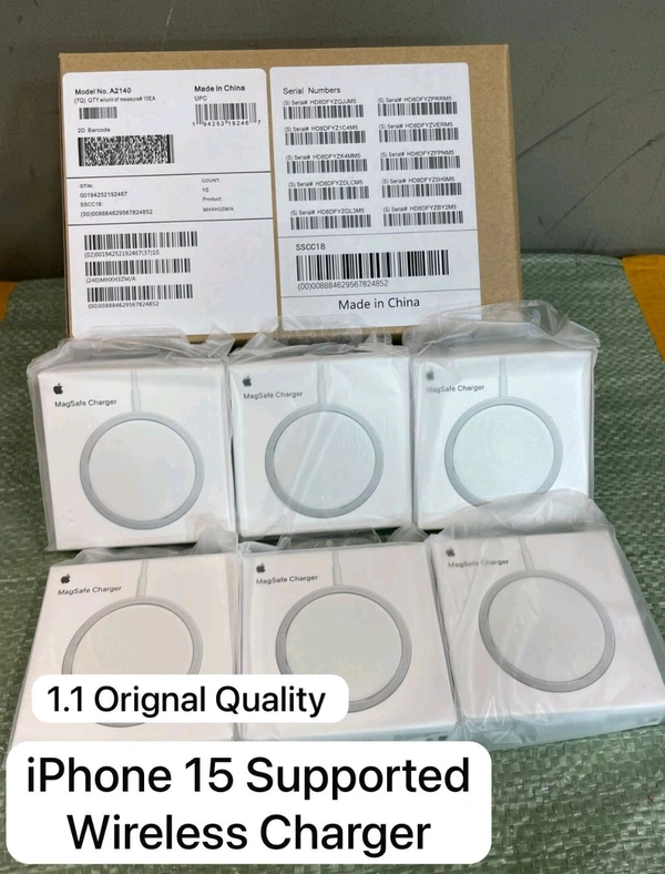 IPhone  15W Magnetic Magesafe Wireless Charger - White