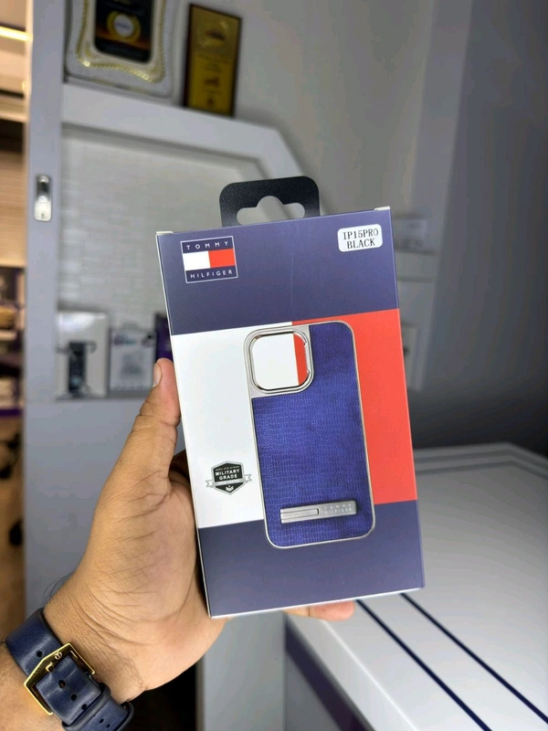 TOMMY HILFIGER Leather Original Case with Cloth And Stand with Logo Metal Case OG Goods - iPhone 15 Pro Max