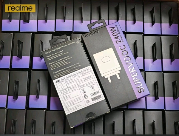 REALME SUPERVOOC 240W POWER ADAPTER 