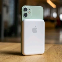 Apple iPhone Magsafe 5000 mAh Power Bank - 5000 mAh