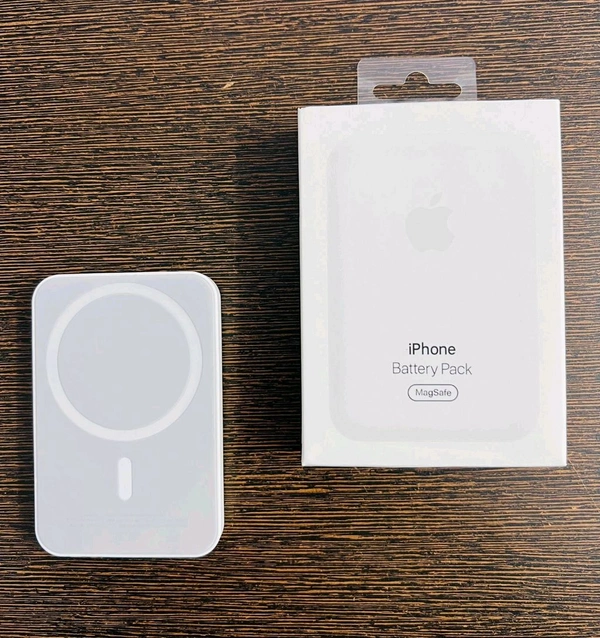 Apple iPhone Magsafe 5000 mAh Power Bank - 5000 mAh