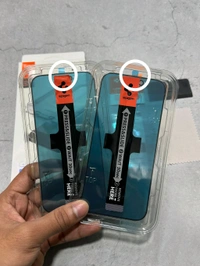 Spigen Anti Dust Proof Privacy Glass With Applicator - iPhone 11