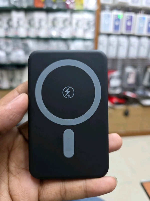 Spigen 💯% Original Wireless Power Bank 5000mAh  - Gray, Spigen PB3200