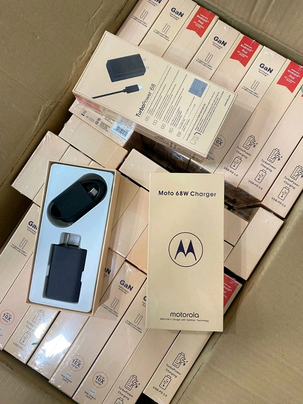Motorola 68W USB -C Charger with GoNFast Technology OG Quality  - Motorola 68W Big NEW Packing, Black