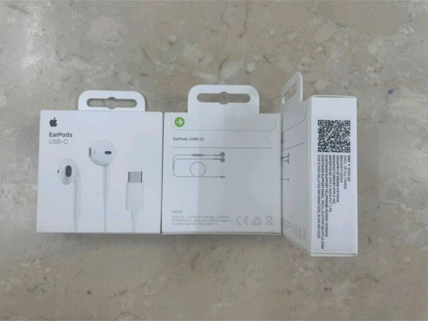 Apple  IPhone Type - C  💯% Genuine Care Original Earphones - White, IPhone Type-C H/F Original