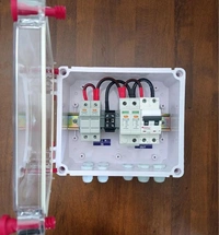 Solar AJB DCDB 2 in 1 Out 600V Inbuilt 2 x 20A Fuses, 600V SPD,  (2 Series/String x up to 12 Panels Max.) ( 2IN1 600V SPD) - White, . 800, 26×28×11Cm