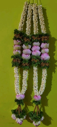 Royal Garlands