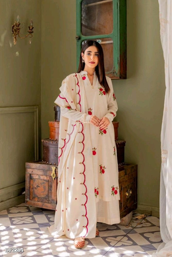 Beautiful Cotton Suit - M