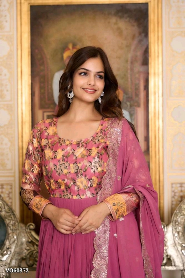 Royal Unique Gown - M, Pink