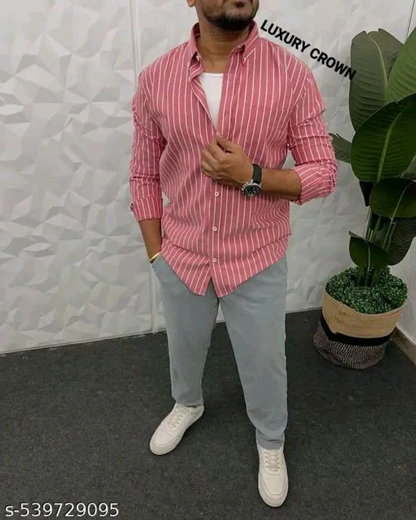 Men's Striped Shirt - M