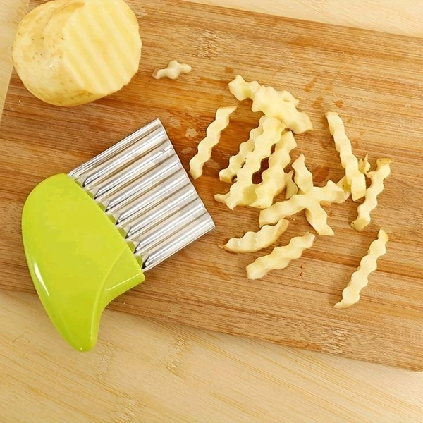 Crinkle Cutter, Vegetable Chopper, French Fry Slicer, Potato Fries Wavy Edged Tool, Stainless Steel Kitchen, Fruit Cutting Waves Cutter Blade Tool Chopping Knife (Pack of 1,Multicolor) - Free Size