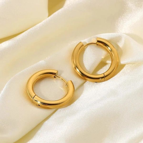 Tiny Cute Gold Earring
