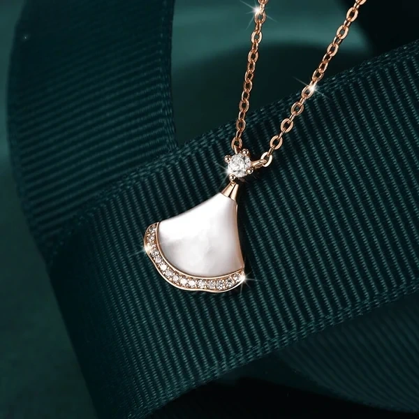 Rose Gold Plated White Stone Pendant For Girls And Women Trendy Jewelry - Free Size