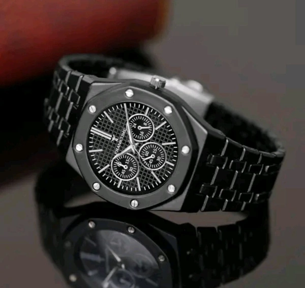 Premium Analog Watch ⌚ - Black