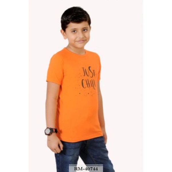 Printed Kids T Shirt - Multi colors, Printed Cotton T-Shirt for KidsProduct code - RM-40744Printed Kids Boy's T-shirt.
Fabric: 4 Way Cott, rmal