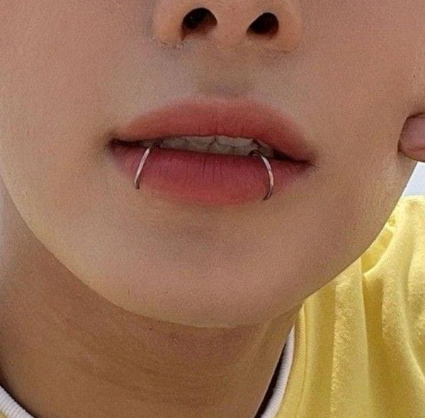 Non Pierced Lip Piercing 