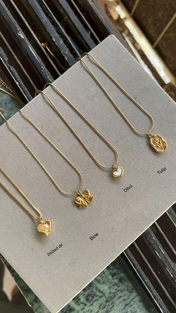 18k Pleated Necklace  - 3