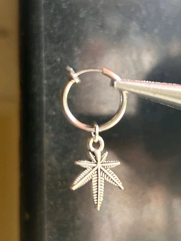 Mens Trendy Viral Earring Non Piercing