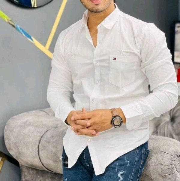 Tommy Shirts 🛒🛒 - M