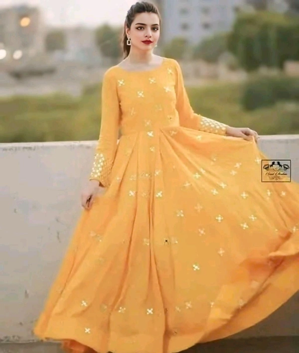 Women's Trendy Gowns - XL